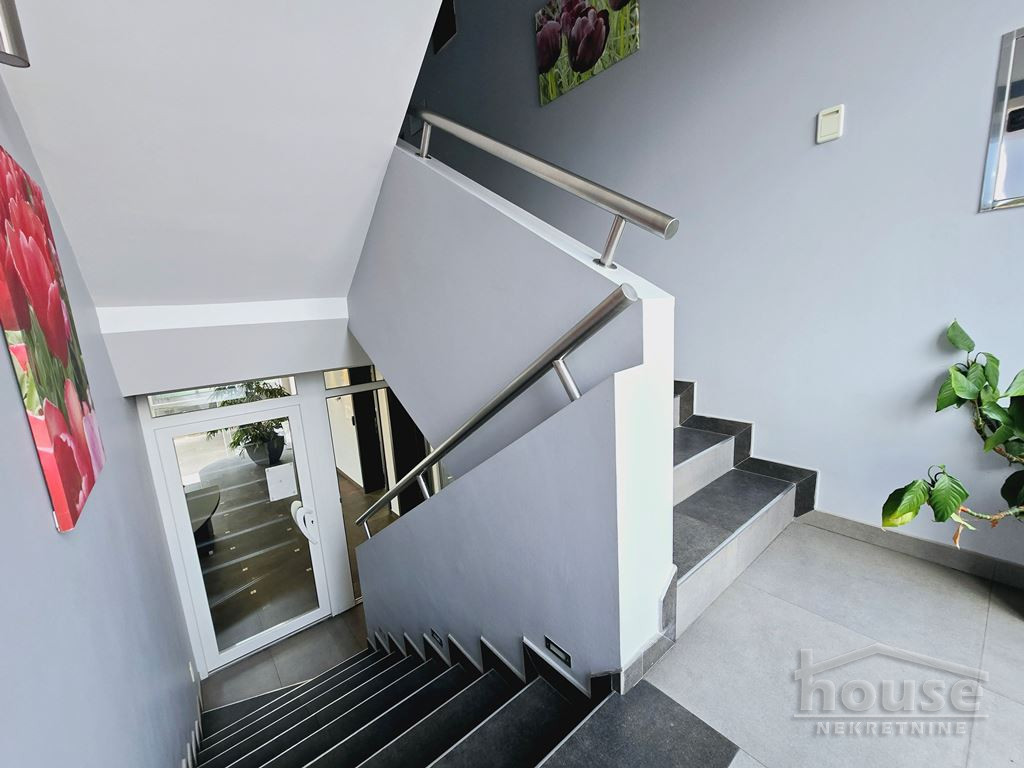 Lokal,NOVI SAD,TELEP 556m2,1545000€ , ID: 8091749 9