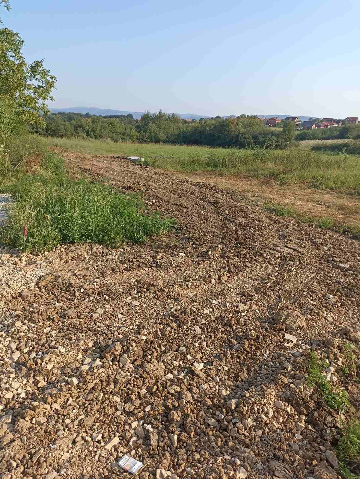 Plac, Šumarice, Lovačka ID: p-012172 2