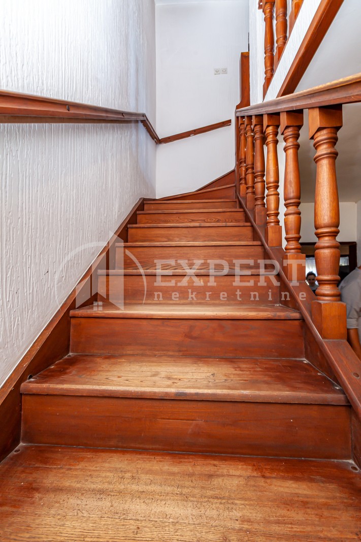 četvorosoban stan, 180 m2, Palilula, Igmanska ID: i-012163 15