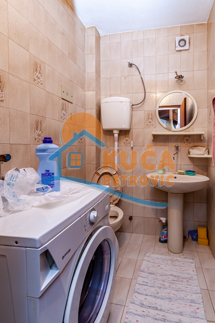 četvorosoban stan, 180 m2, Palilula, Igmanska ID: i-012163 9