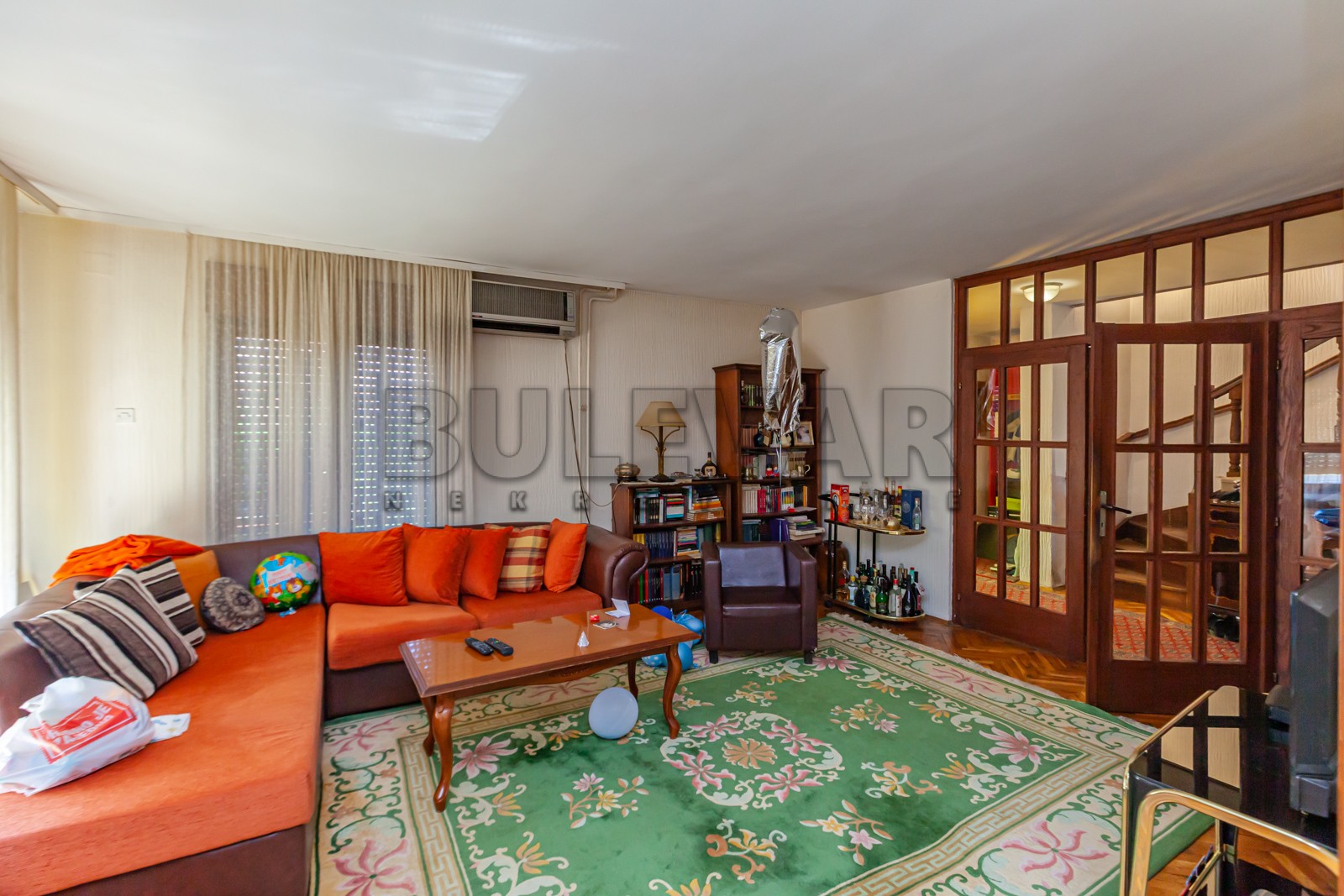 četvorosoban stan, 180 m2, Palilula, Igmanska ID: i-012163 1