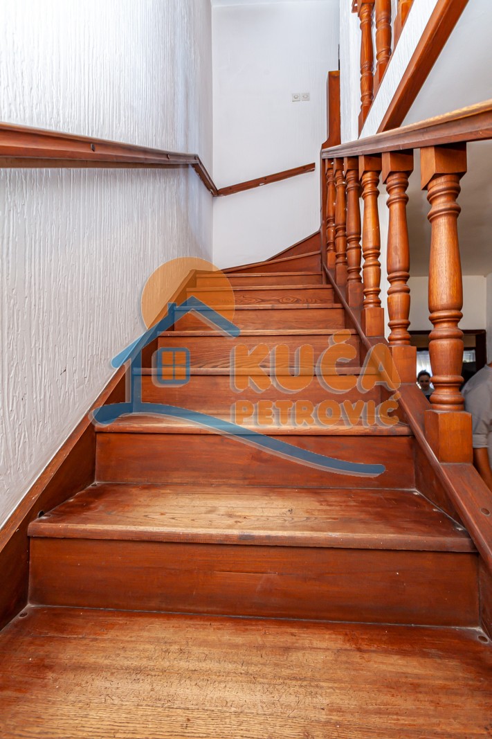 četvorosoban stan, 180 m2, Palilula, Igmanska ID: i-012163 15