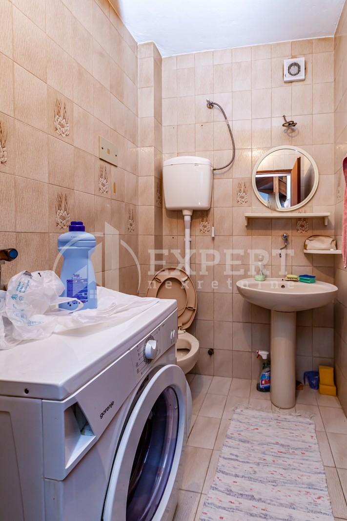 četvorosoban stan, 180 m2, Palilula, Igmanska ID: i-012163 9