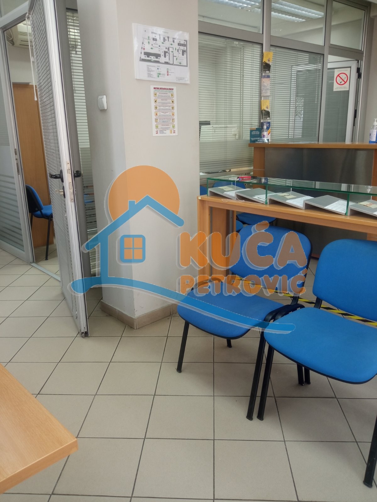 Lokal, 450 m2, Crveni Pevac, Sinđelićev trg ID: i-012170 9