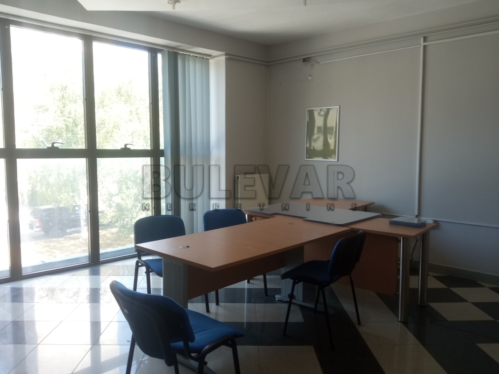 Lokal, 450 m2, Crveni Pevac, Sinđelićev trg ID: i-012170 5