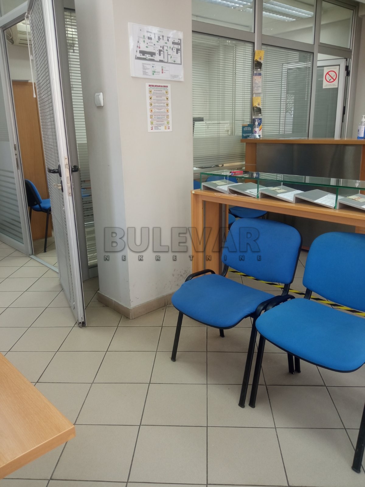 Lokal, 450 m2, Crveni Pevac, Sinđelićev trg ID: i-012170 9