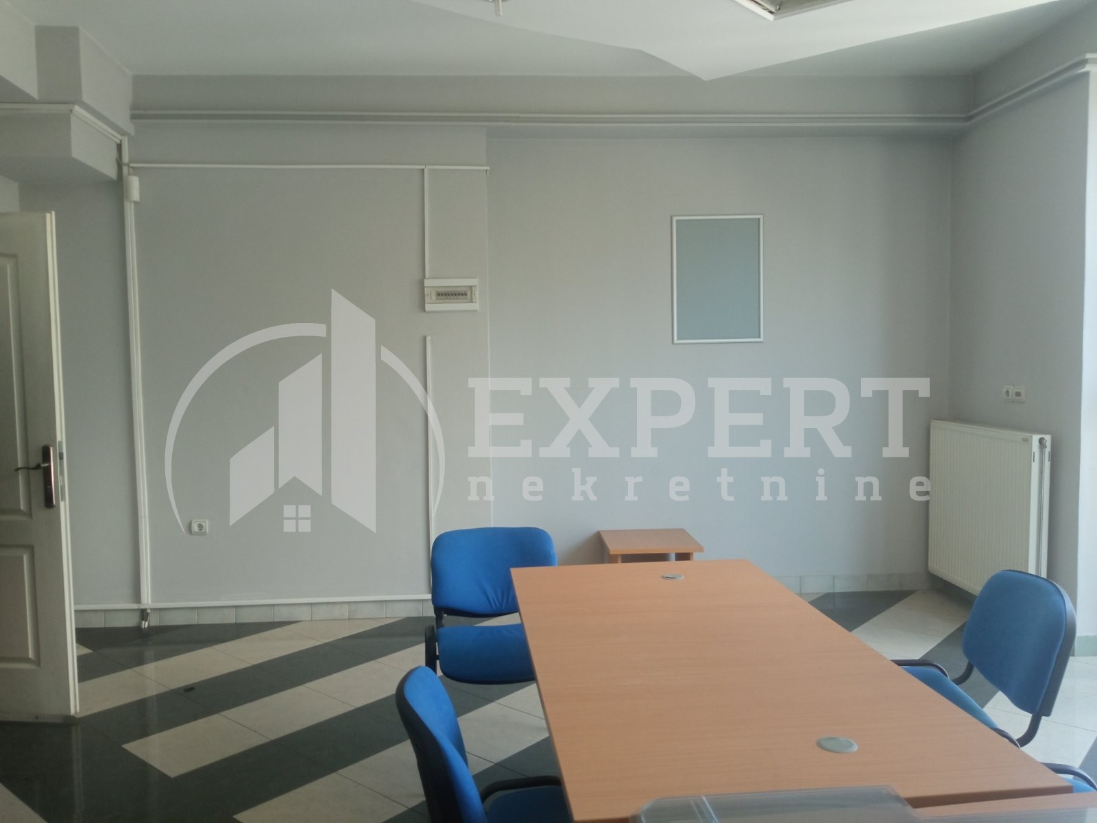 Lokal, 450 m2, Crveni Pevac, Sinđelićev trg ID: i-012170 4