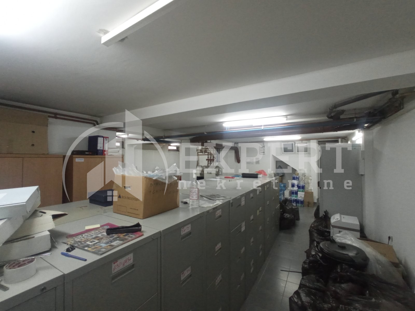 Lokal, 450 m2, Crveni Pevac, Sinđelićev trg ID: i-012170 12