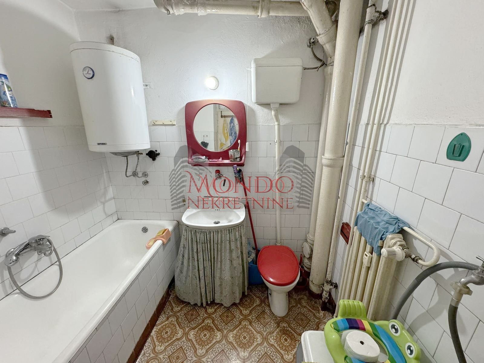 Cetvorosoban stan u samom centru grada ul Nikole Pasica 14