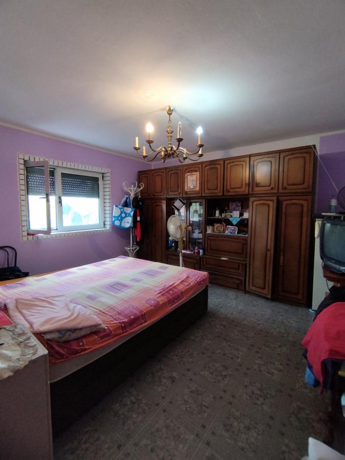 Dve kuce sa velikim placem 18