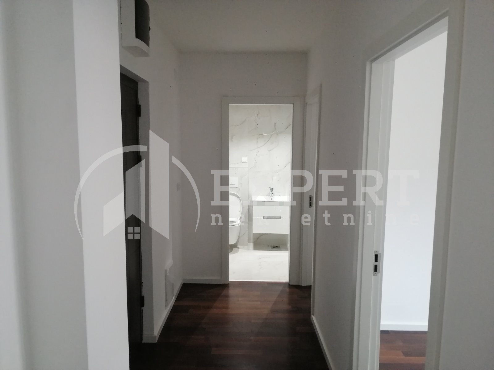 Dvosoban stan, 59 m2, Pantelej, Bulevar Svetog Pantelejmona ID: i-012198 6