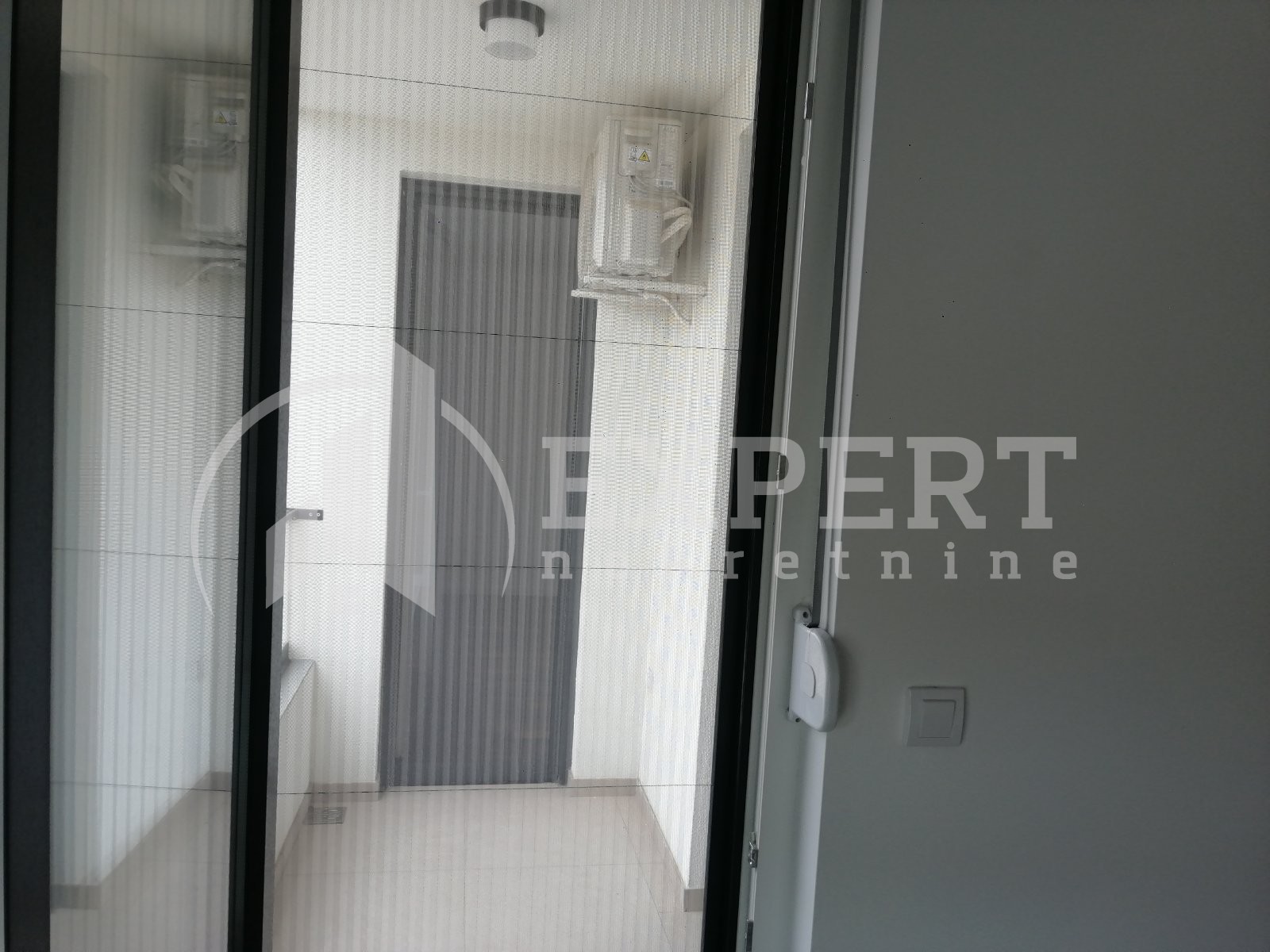 Dvosoban stan, 59 m2, Pantelej, Bulevar Svetog Pantelejmona ID: i-012198 8