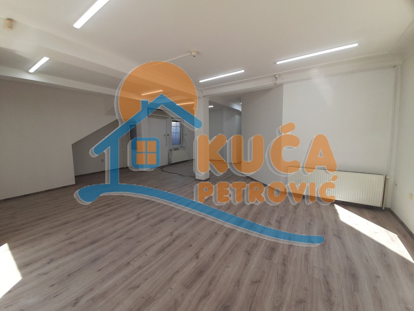 četvorosobna kuća, 670 m2, Šojka, Stevana Nemanje ID: i-012206 1