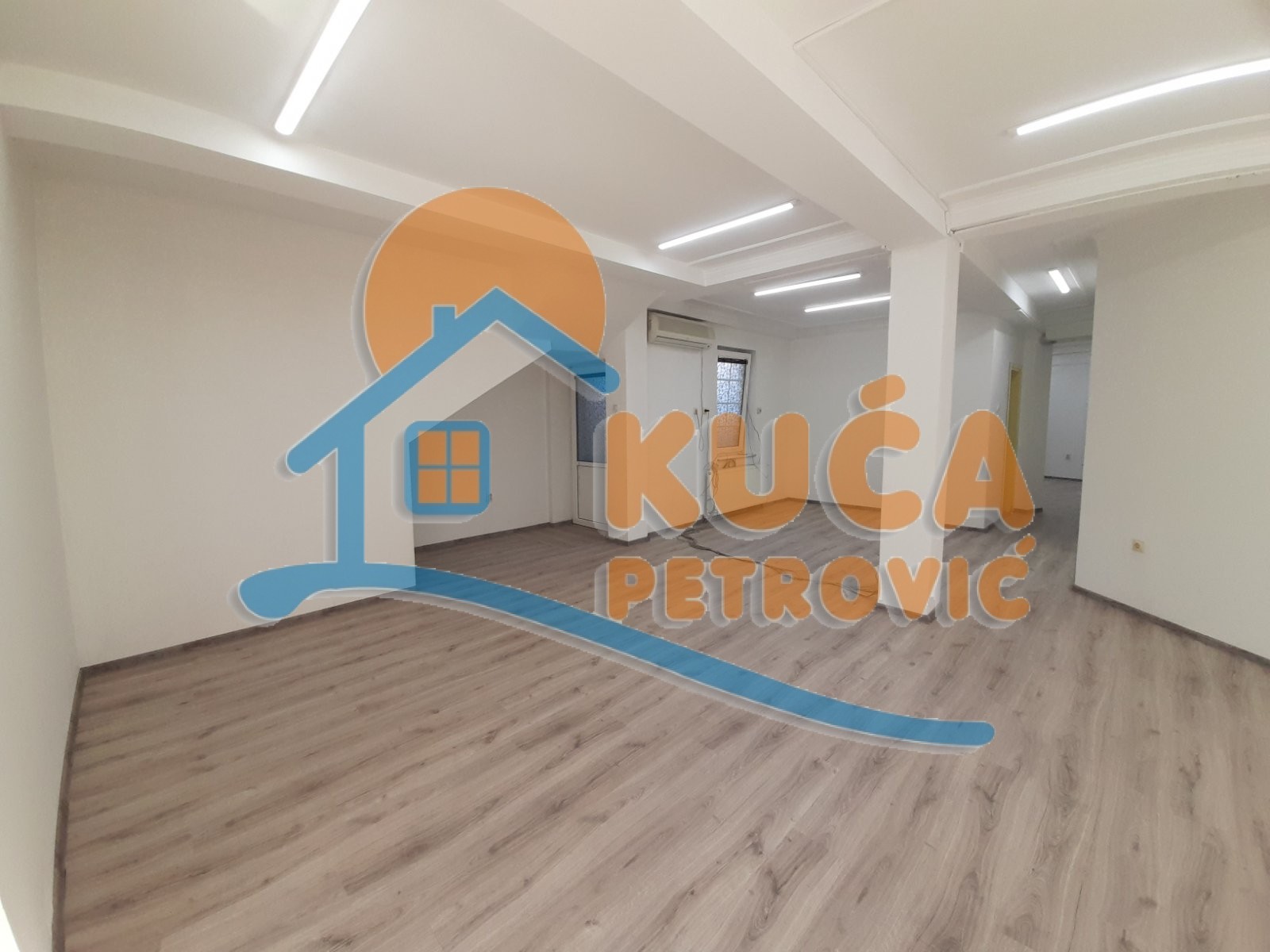četvorosobna kuća, 670 m2, Šojka, Stevana Nemanje ID: i-012206 2