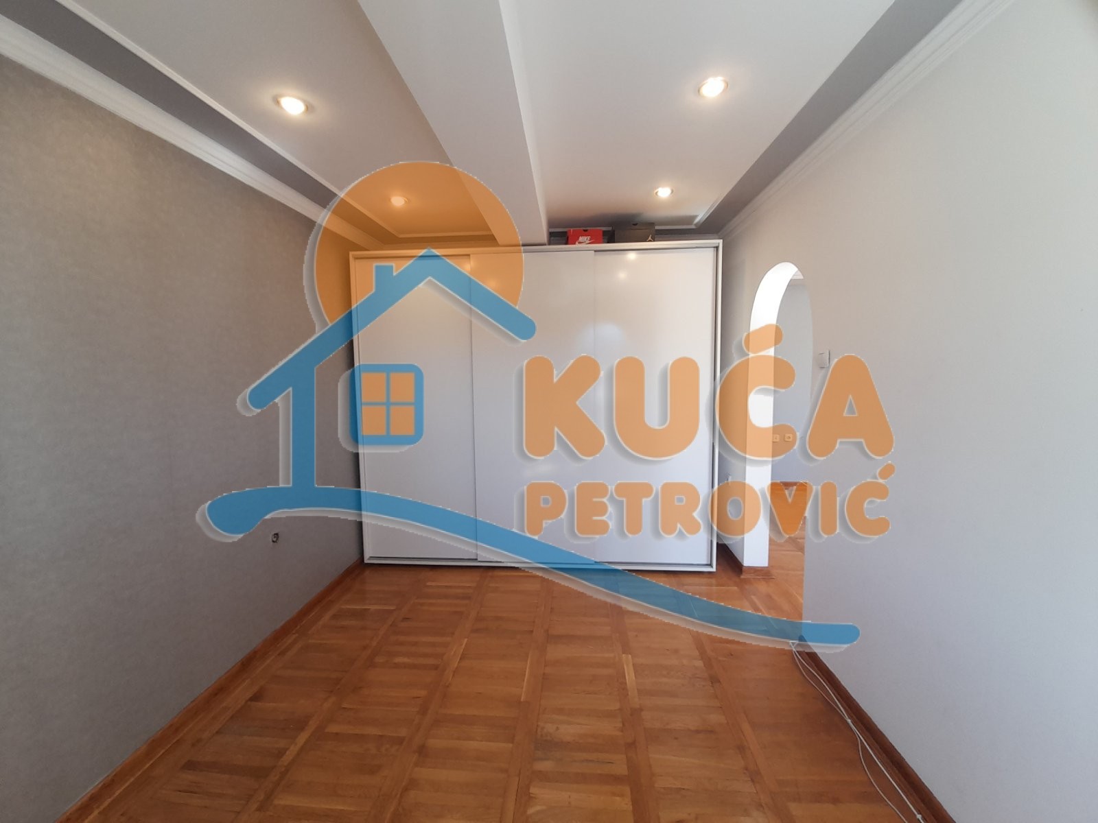 četvorosobna kuća, 670 m2, Šojka, Stevana Nemanje ID: i-012206 26