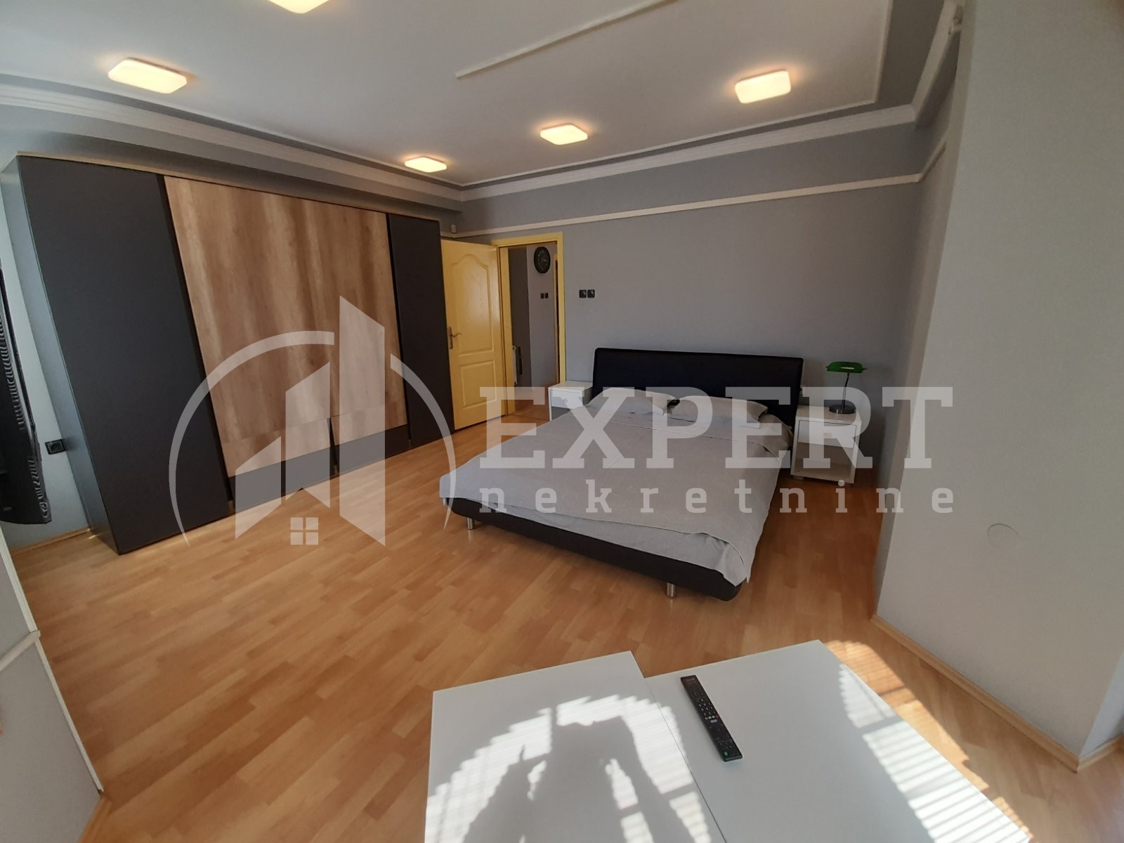 četvorosobna kuća, 670 m2, Šojka, Stevana Nemanje ID: i-012206 11