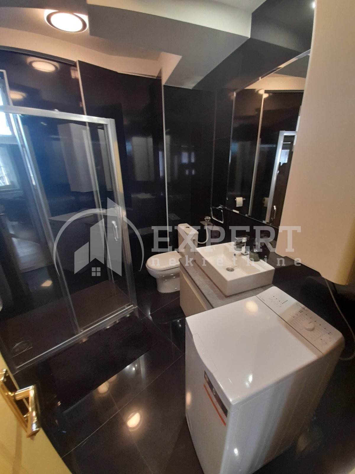četvorosobna kuća, 670 m2, Šojka, Stevana Nemanje ID: i-012206 13