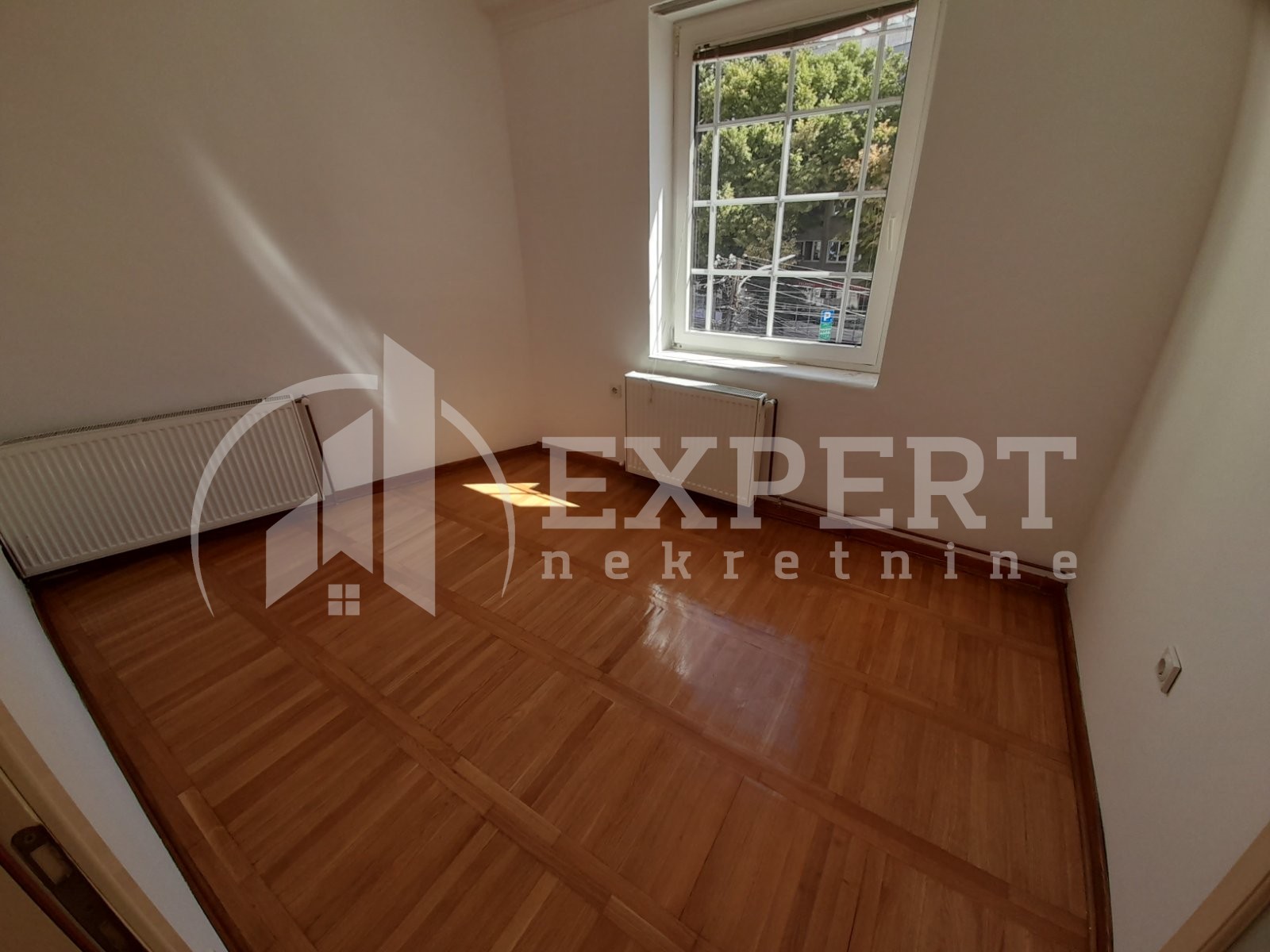 četvorosobna kuća, 670 m2, Šojka, Stevana Nemanje ID: i-012206 16