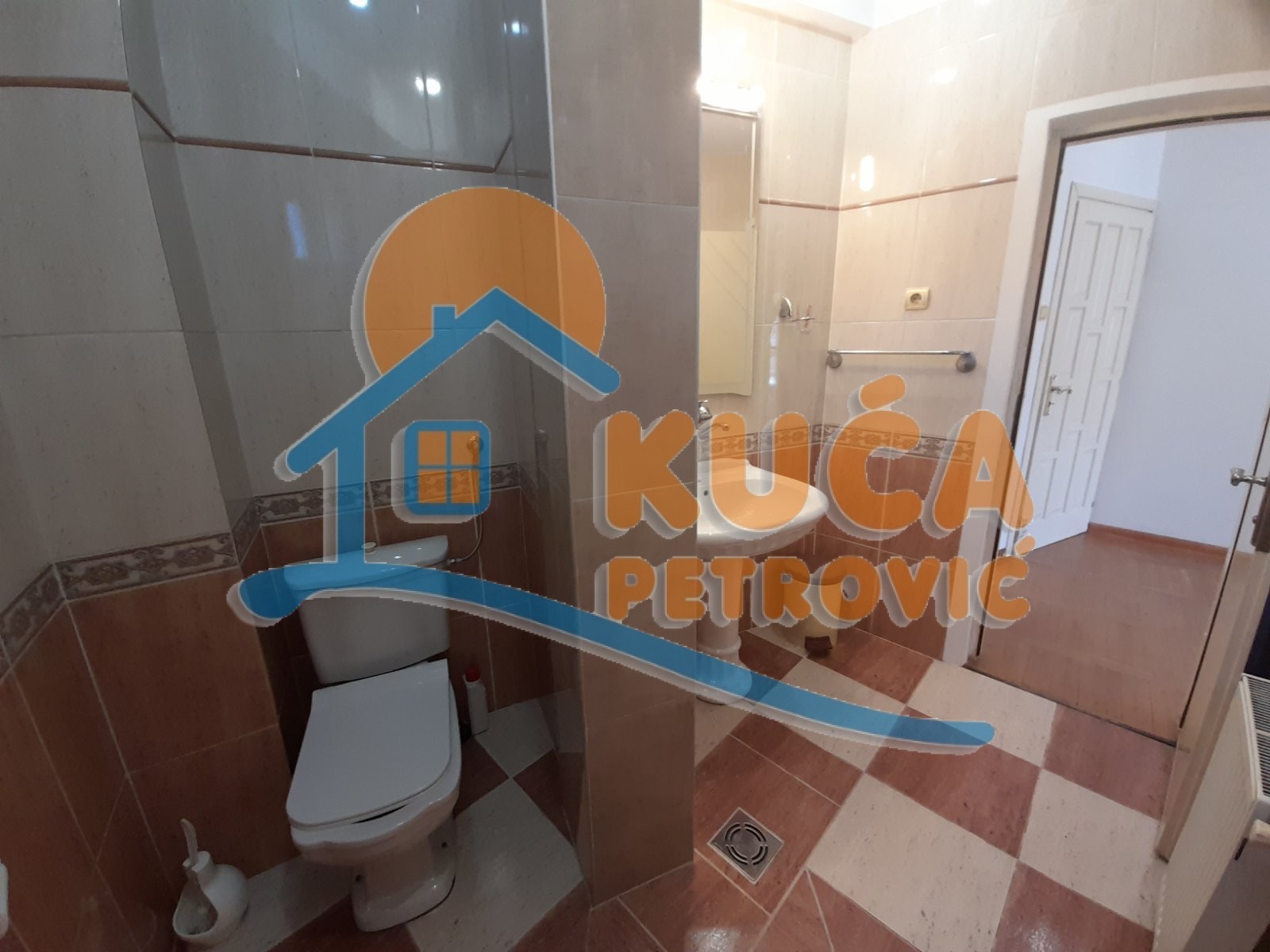 četvorosobna kuća, 670 m2, Šojka, Stevana Nemanje ID: i-012206 19