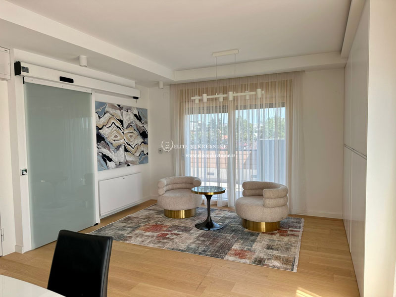 Lux penthouse Vracar  terasa 85m2  2 garazna mesta 4