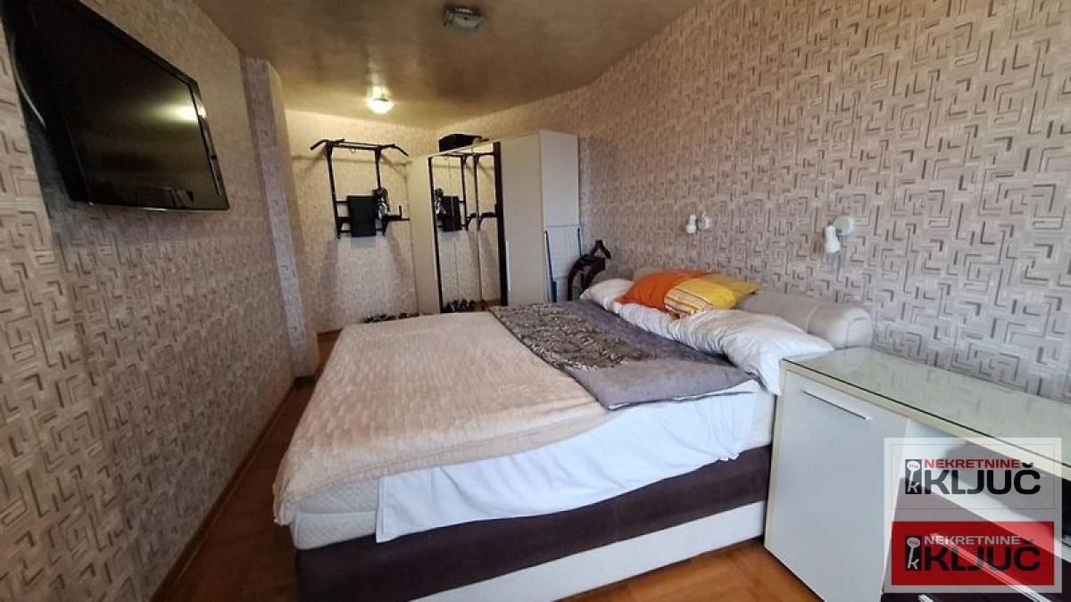 BULEVAR EVROPE, 108m2, Penthouse, Lux sa 2 Garažna mesta 15