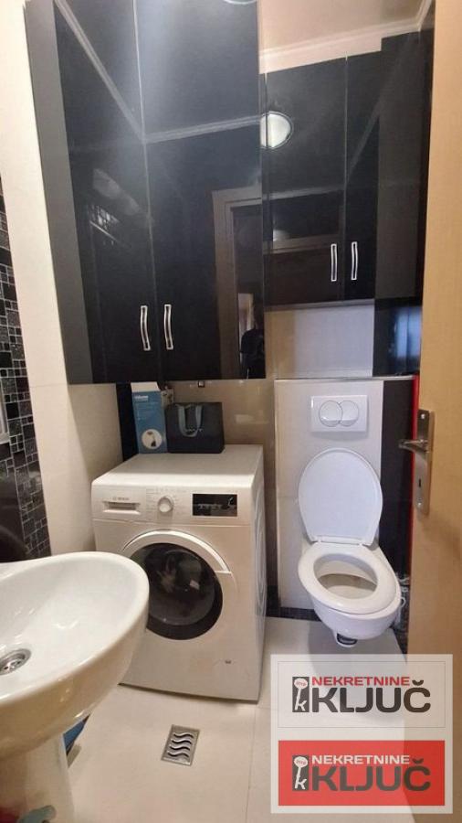 BULEVAR EVROPE, 108m2, Penthouse, Lux sa 2 Garažna mesta 10