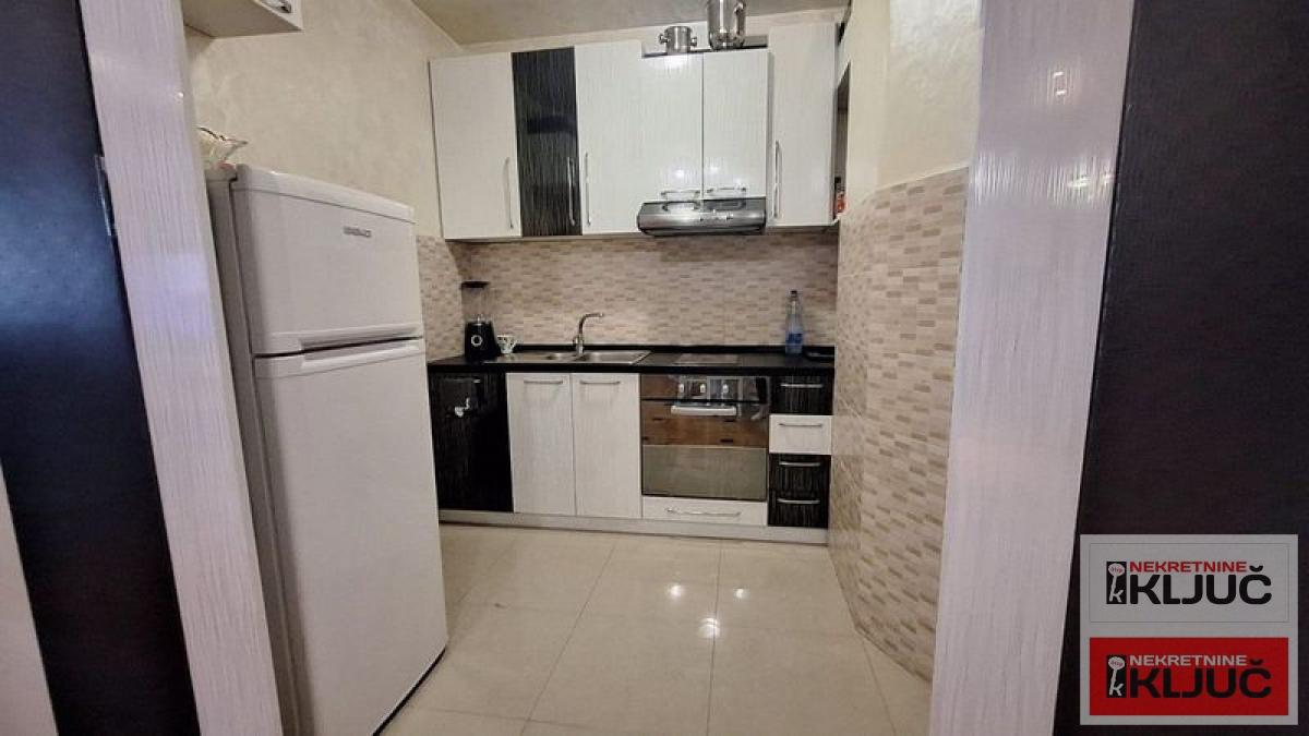 BULEVAR EVROPE, 108m2, Penthouse, Lux sa 2 Garažna mesta 7