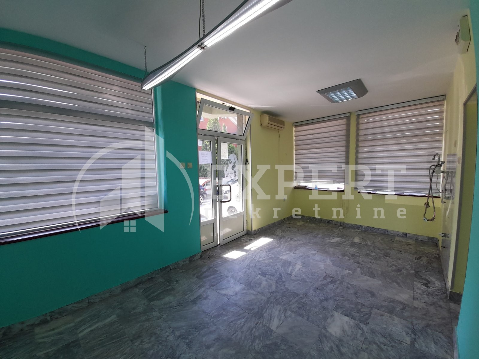 Lokal, 19 m2, Ćalije, Ruža ID: i-012233 3