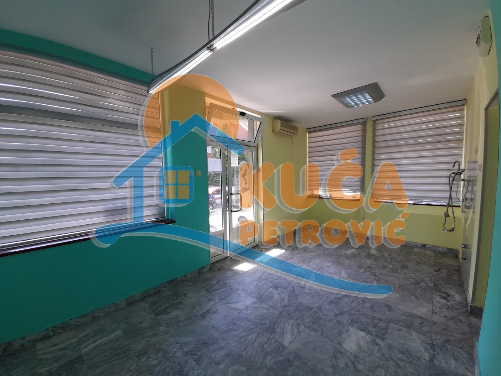 Lokal, 19 m2, Ćalije, Ruža ID: i-012233 3