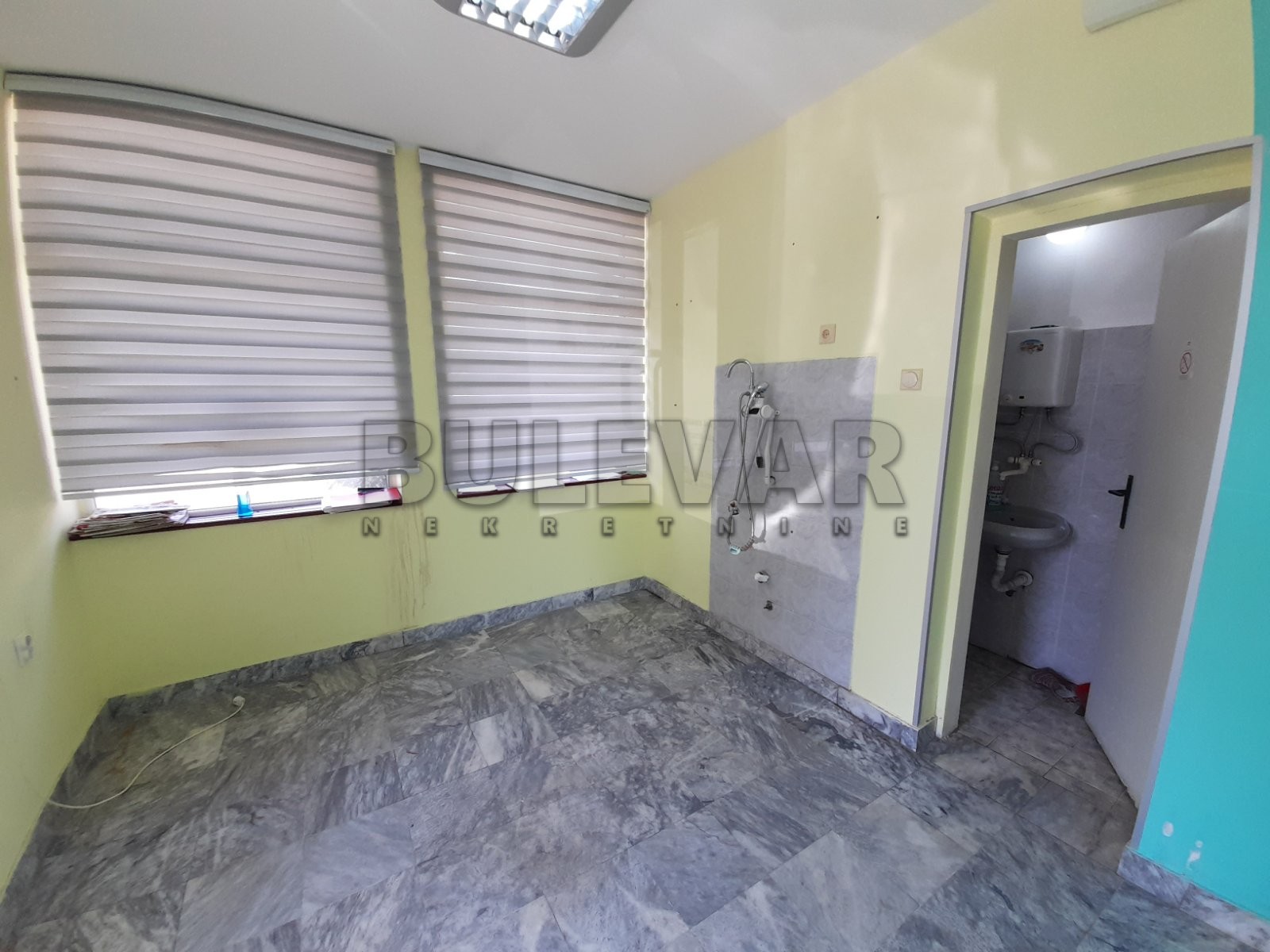 Lokal, 19 m2, Ćalije, Ruža ID: i-012233 4