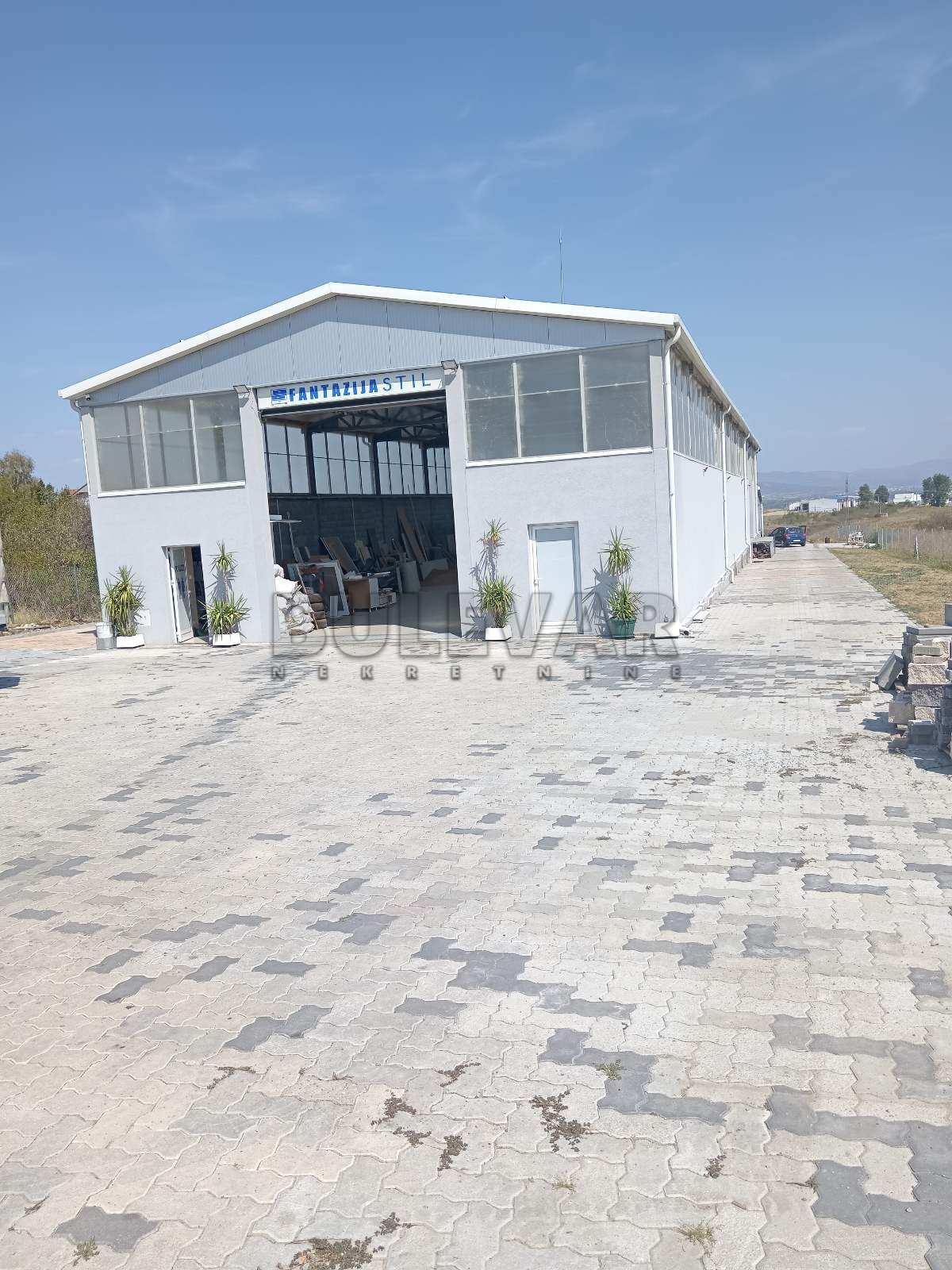 Lokal, 400 m2, Aleksandrovo, Aleksandrovo ID: i-012229 1