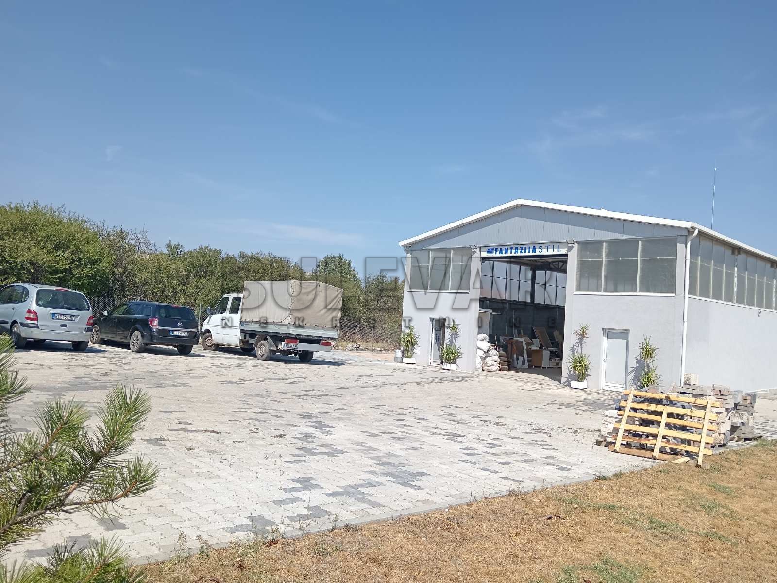 Lokal, 400 m2, Aleksandrovo, Aleksandrovo ID: i-012229 2