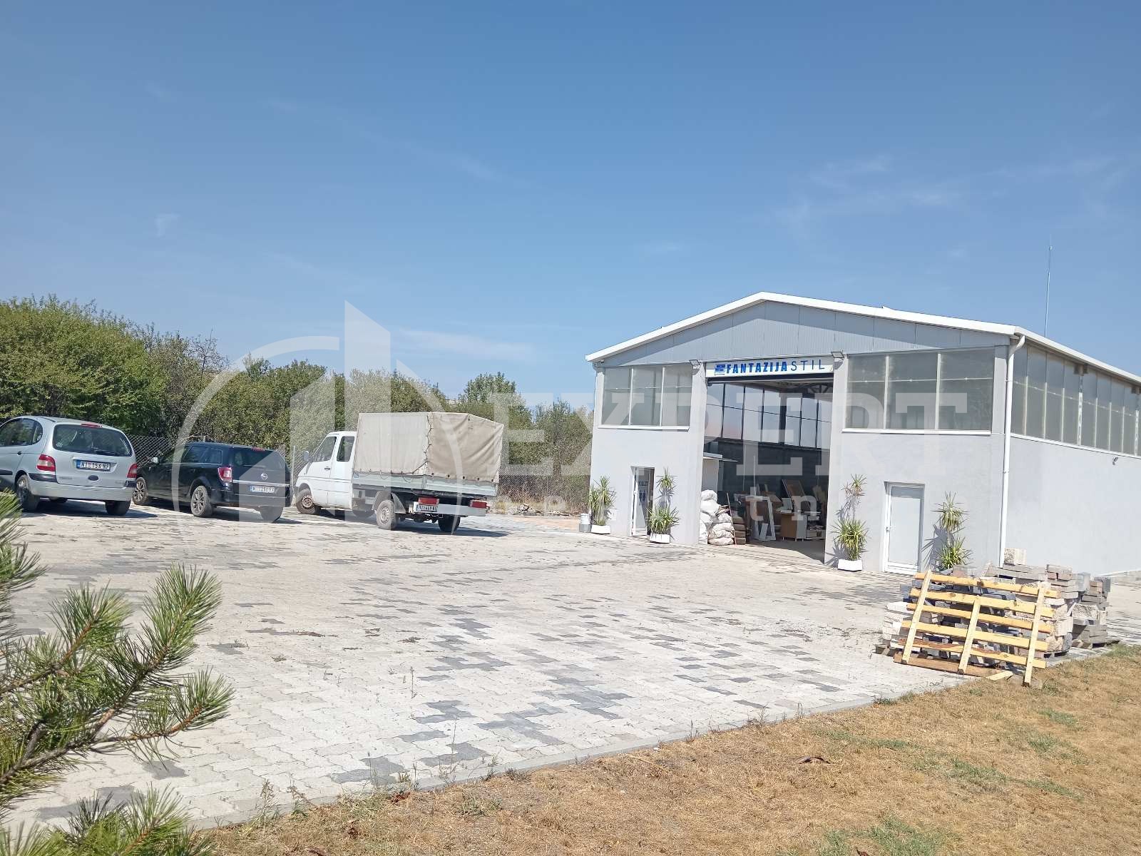 Lokal, 400 m2, Aleksandrovo, Aleksandrovo ID: i-012229 2