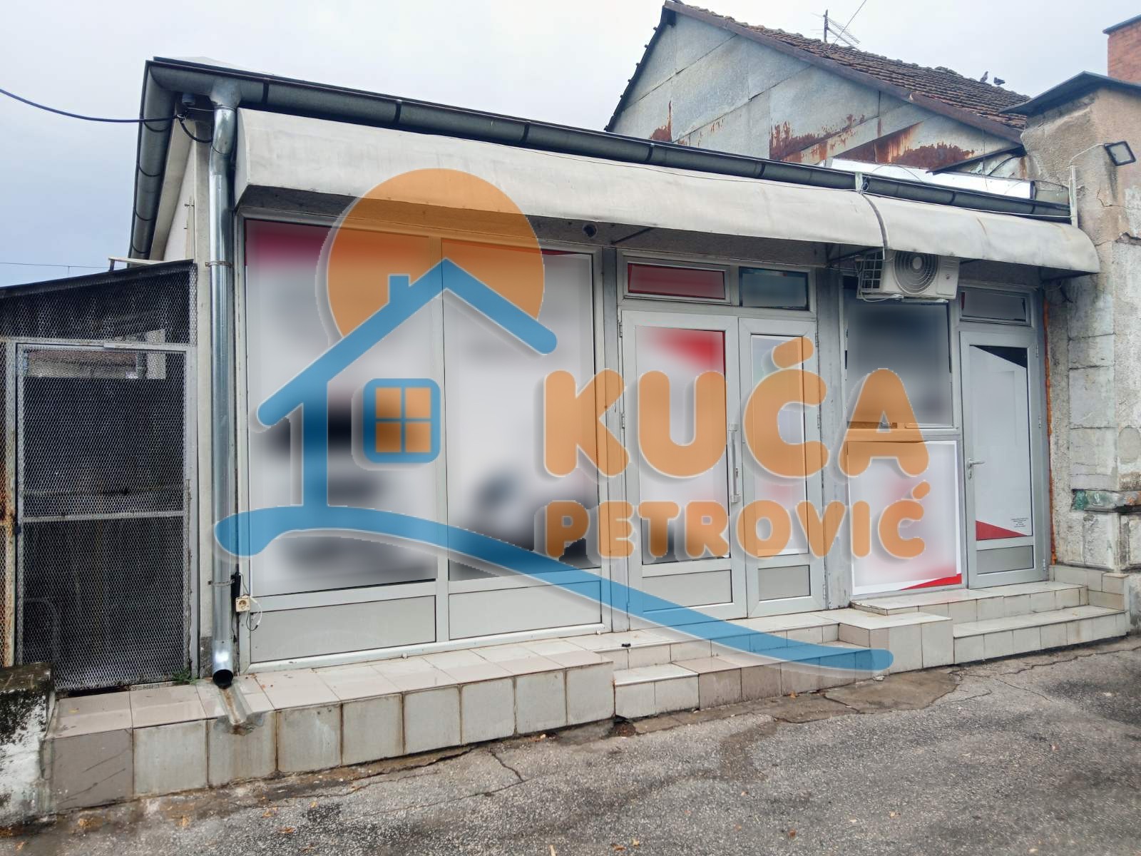 Lokal, 64 m2, Železnička stanica, Železnička ID: p-012228 2