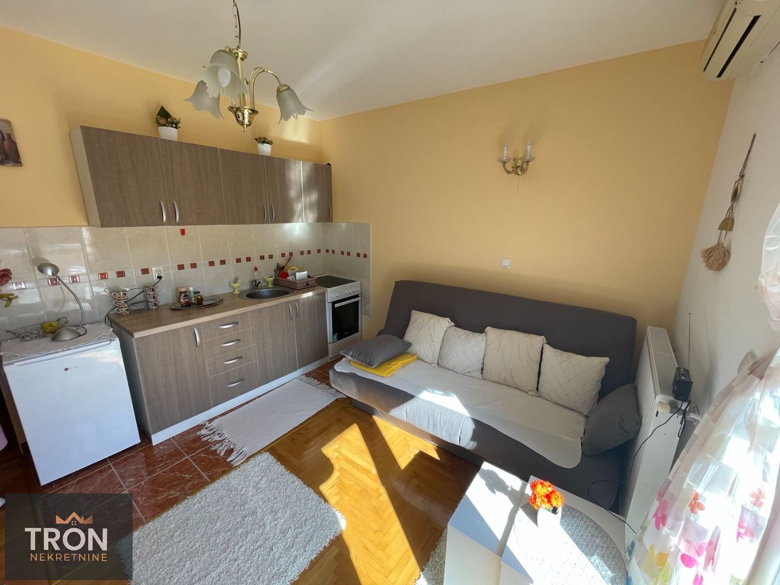 Garsonjera kod Snežnika  24m2 4