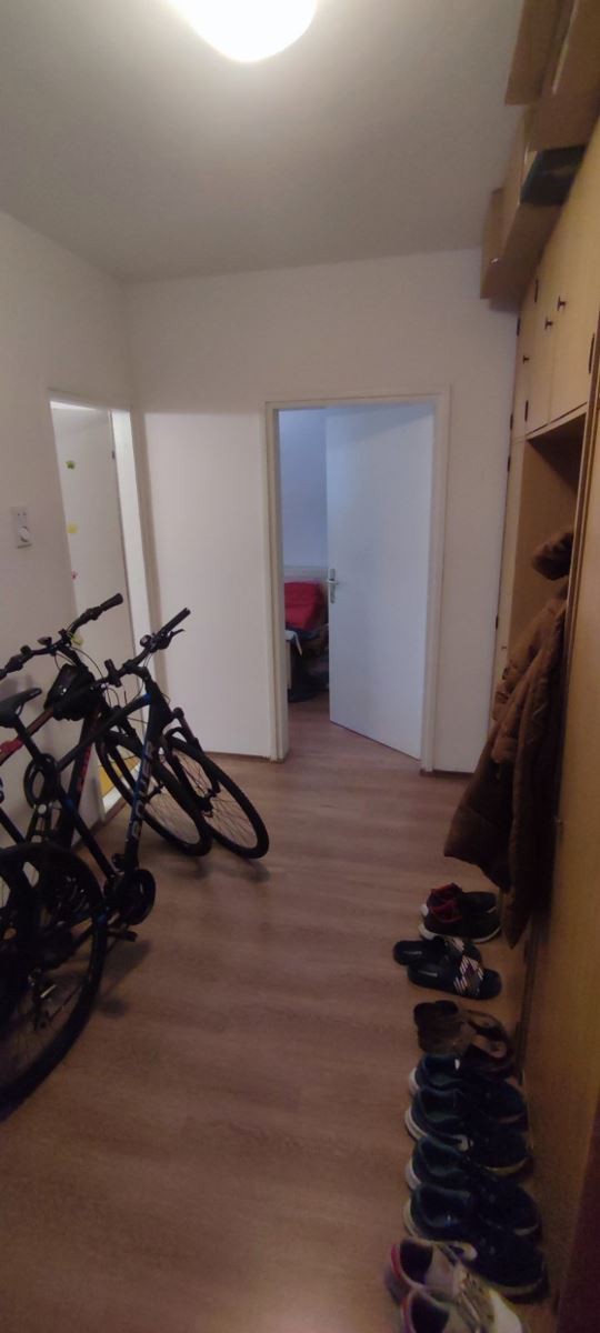 Prostran stan na odličnoj lokaciji 1