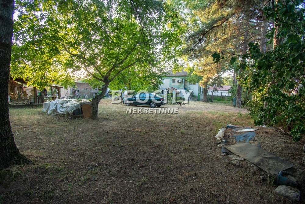 Plac, Sremčica, Beogradska ID: 112058 15