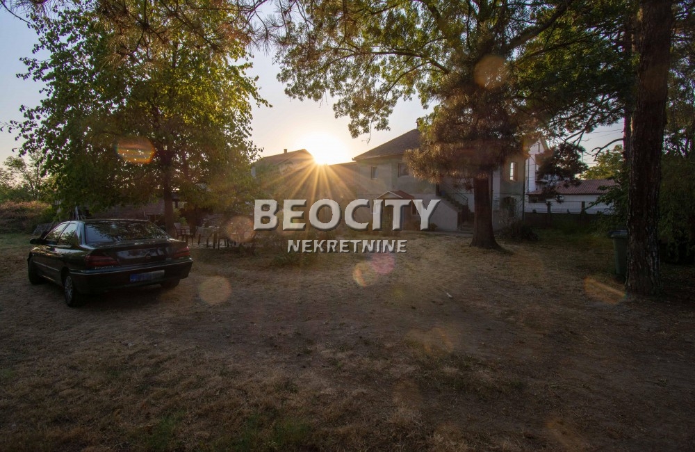 Plac, Sremčica, Beogradska ID: 112058 16