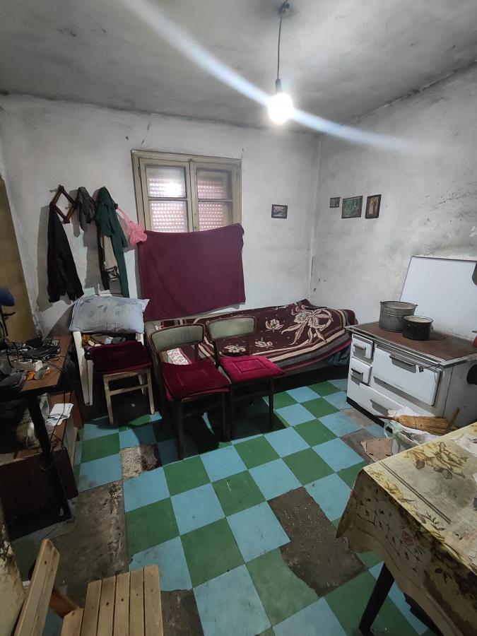 Seosko domaćinstvo u Kočinom selu na dobroj lokaciji 8