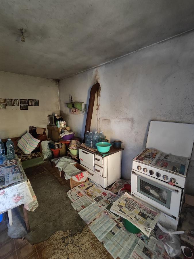 Seosko domaćinstvo u Kočinom selu na dobroj lokaciji 26