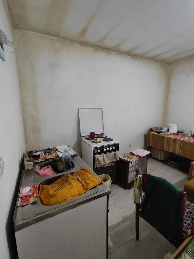 Seosko domaćinstvo u Kočinom selu na dobroj lokaciji 27