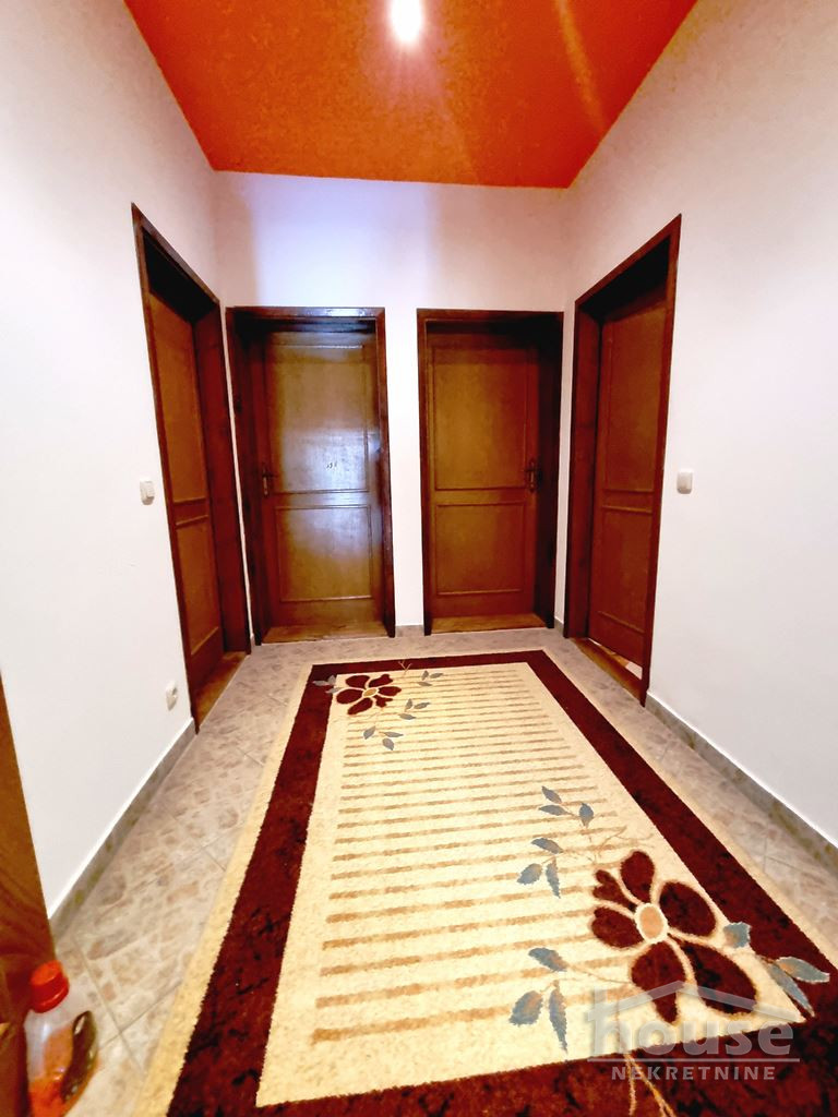 Stanovi,NOVI SAD,GRBAVICA 200m2,1300€ , ID: 9116641 13