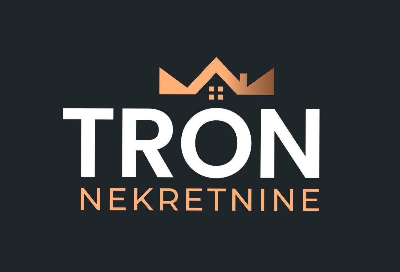 Građevinski plac na 650m od Slatine  10 92m2 1