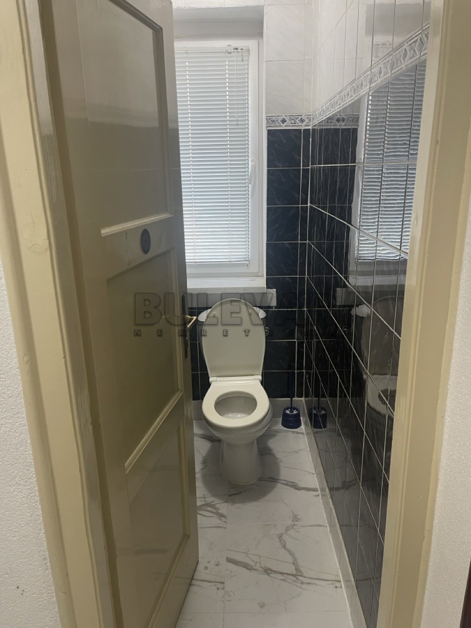 Trosoban stan, 71 m2, Centar, Dr Zorana Đinđića ID: i-012271 8