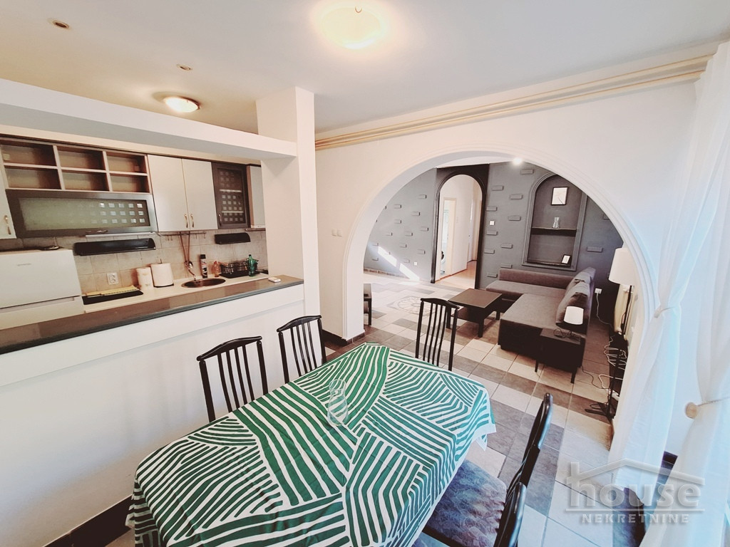 Stan,NOVI SAD,CENTAR 103m2,232800€ , ID: 1062320 10