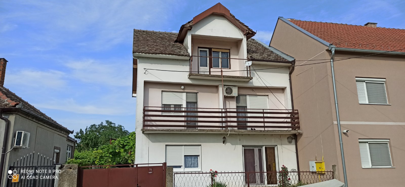 Izdajem kucu za radnike firme Kacarevo 1