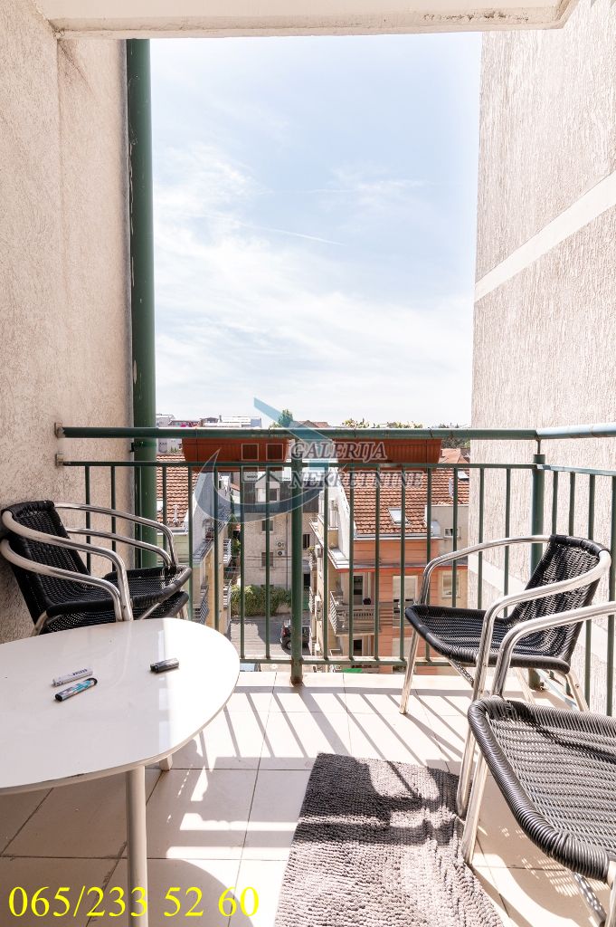 Vračar   Južni bulevar 60m2 10