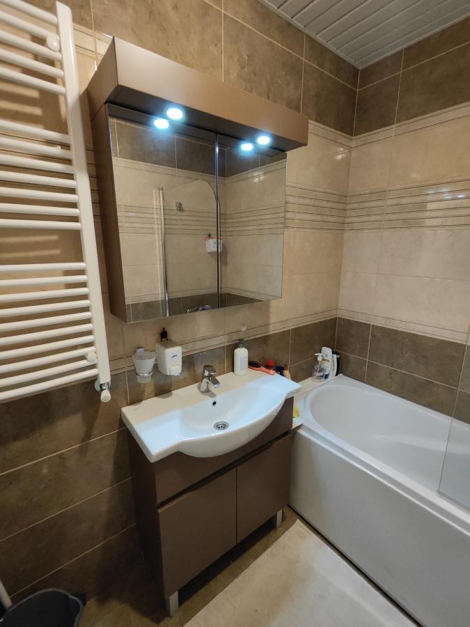 Luksuzno opremljen stan u centru grada 20