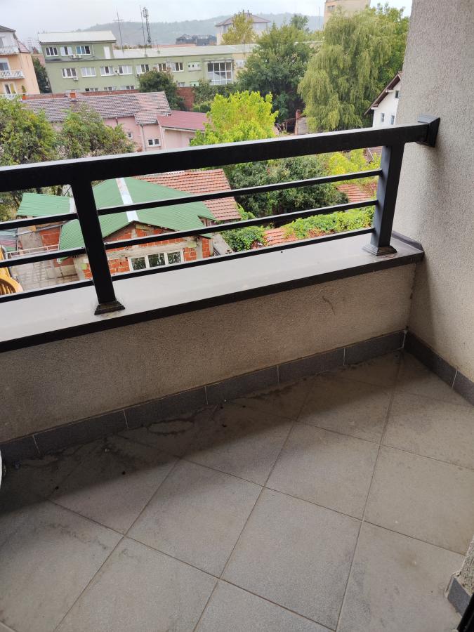 Luksuzno opremljen stan u centru grada 14