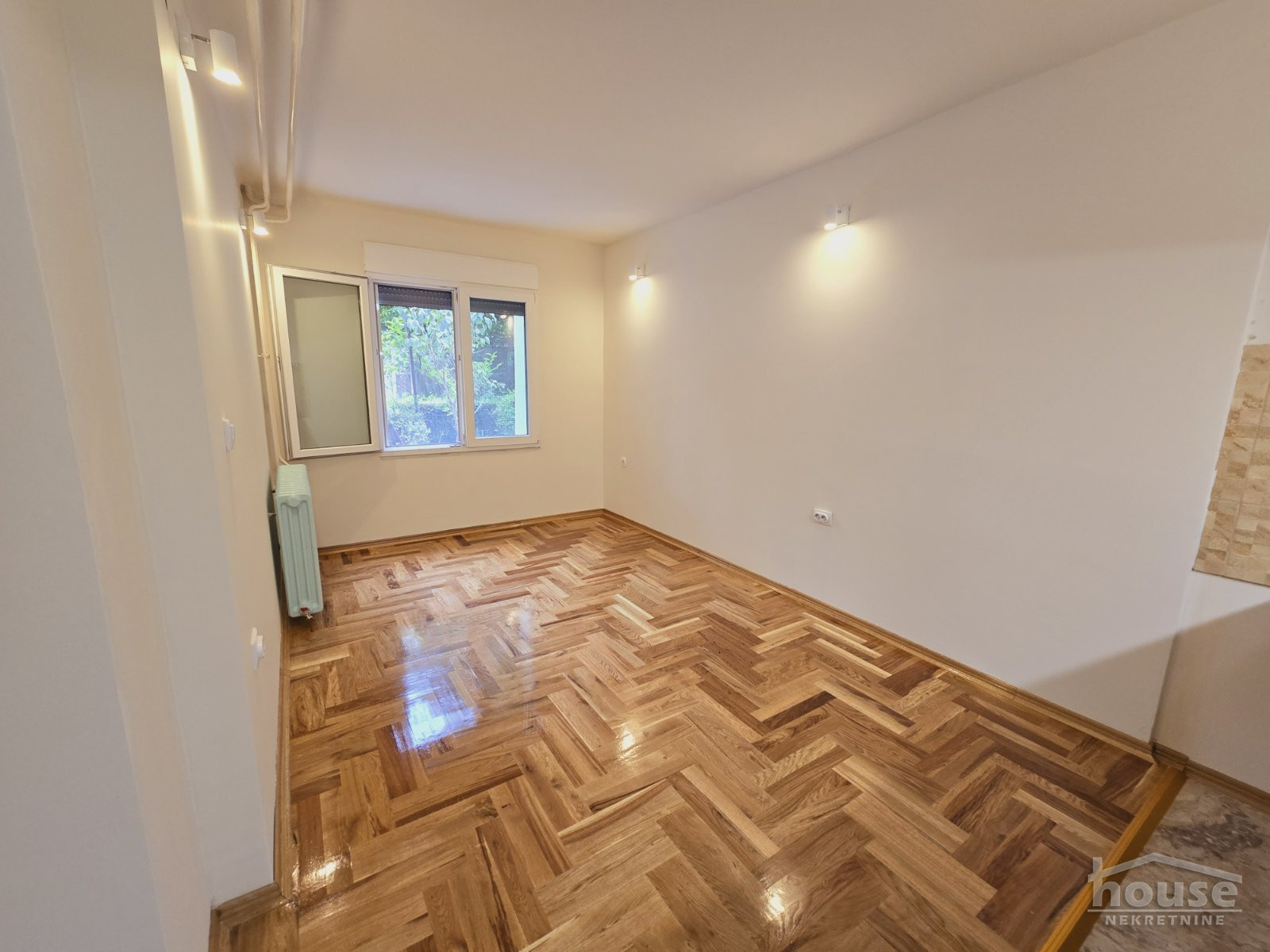 Stan,NOVI SAD,CENTAR 37m2,141000€ , ID: 1062329 4